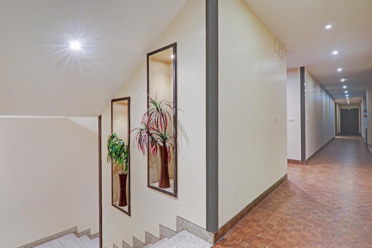 Townhouse Oak Hotel Shelter لاكناو المظهر الخارجي الصورة