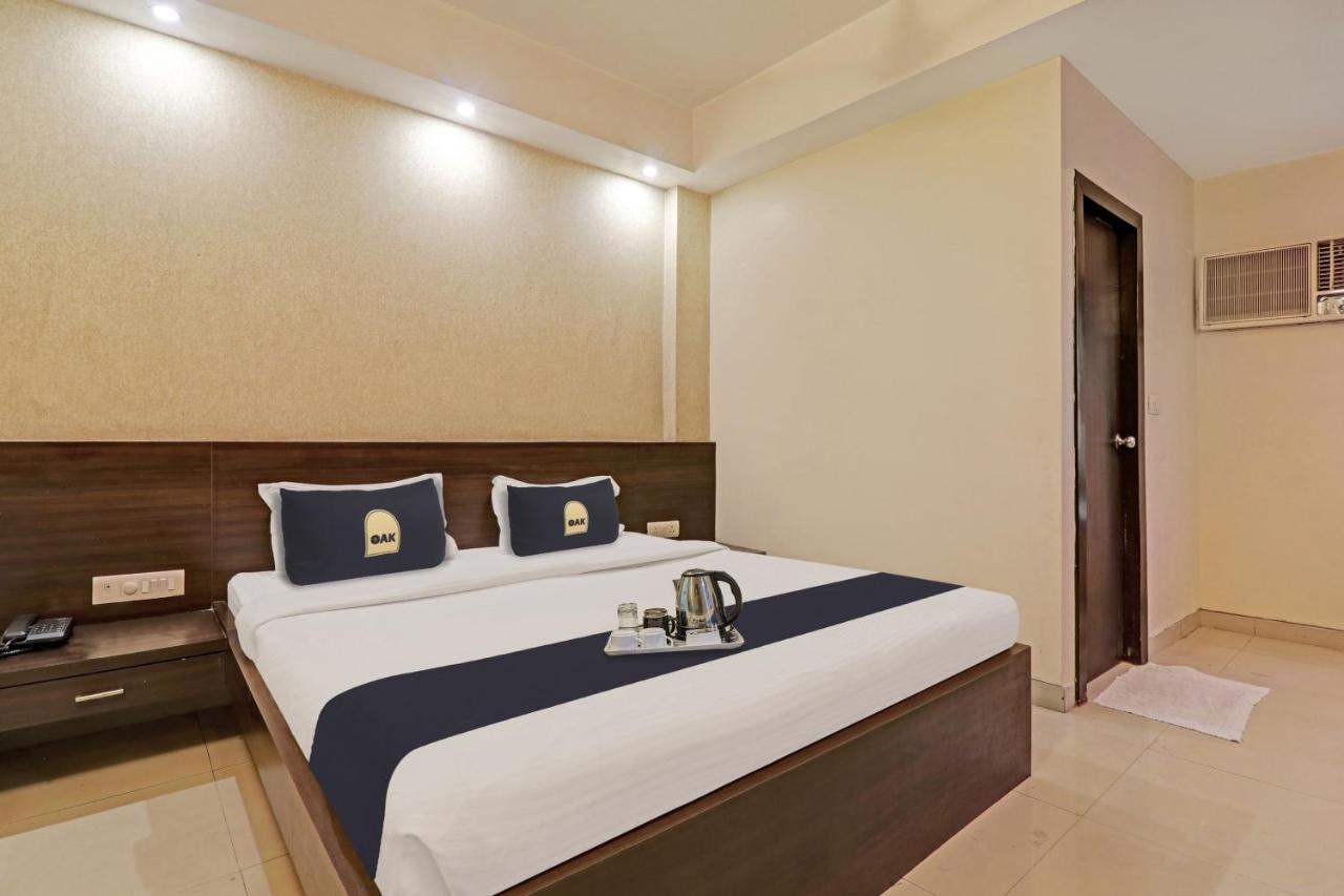 Townhouse Oak Hotel Shelter لاكناو المظهر الخارجي الصورة