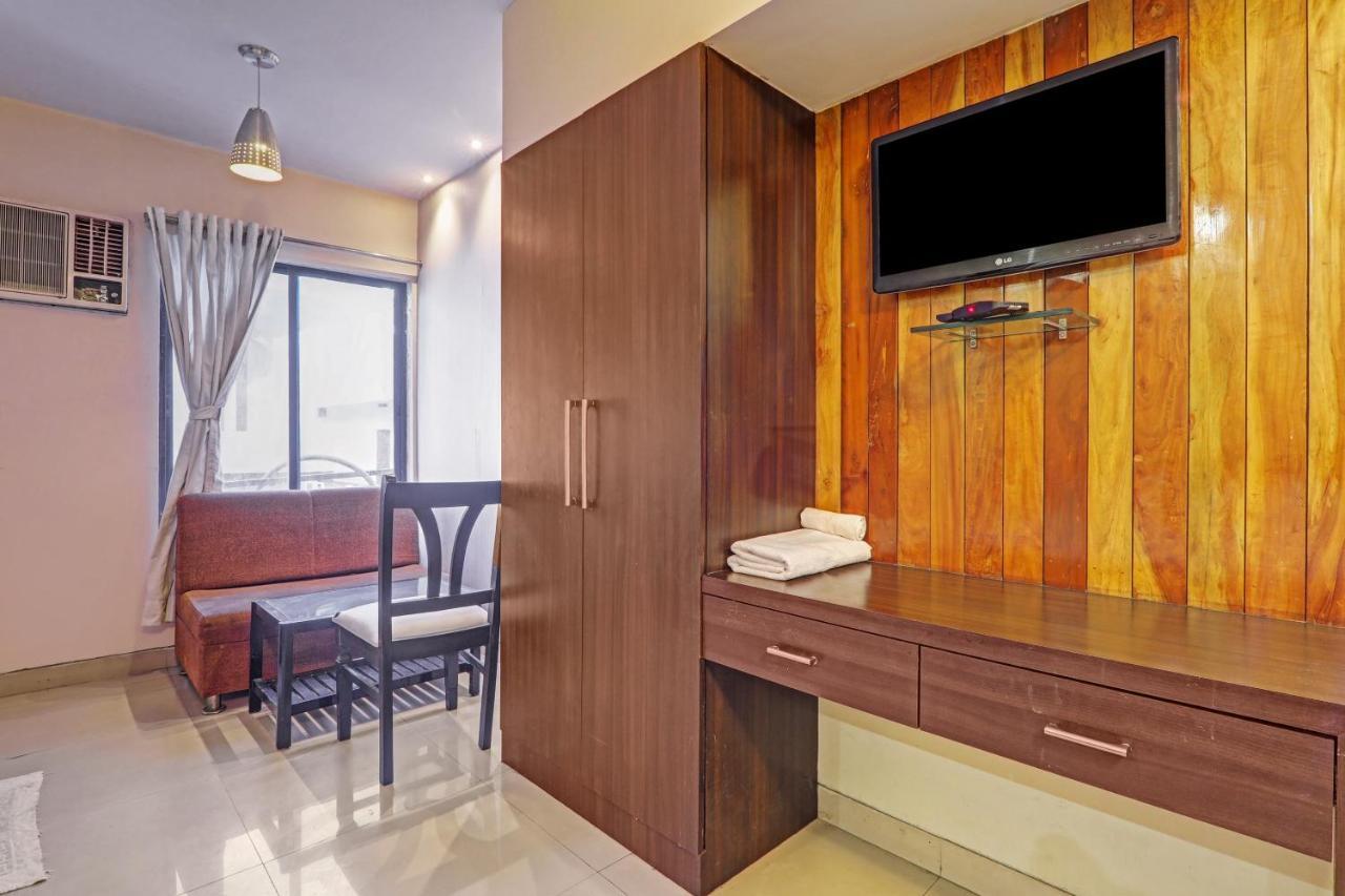 Townhouse Oak Hotel Shelter لاكناو المظهر الخارجي الصورة