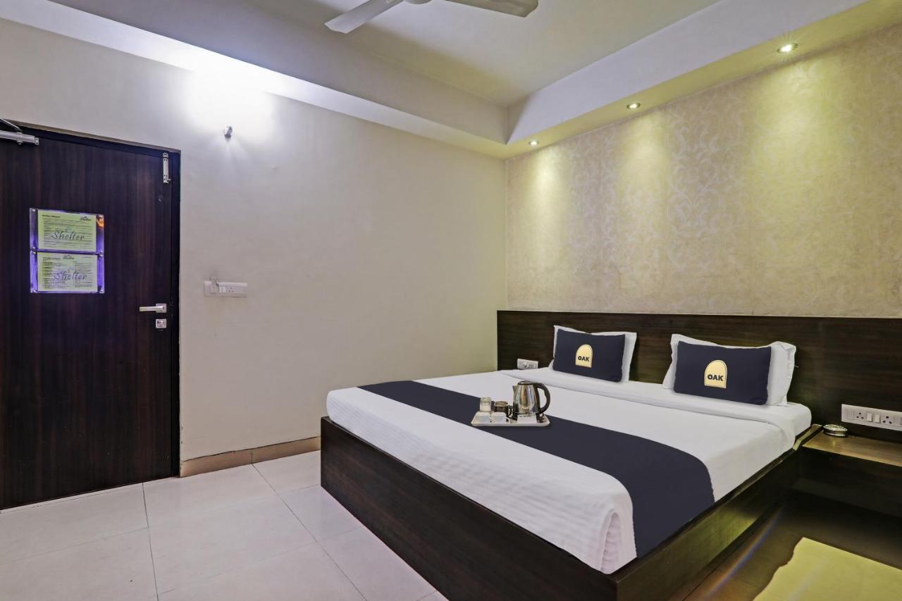Townhouse Oak Hotel Shelter لاكناو المظهر الخارجي الصورة