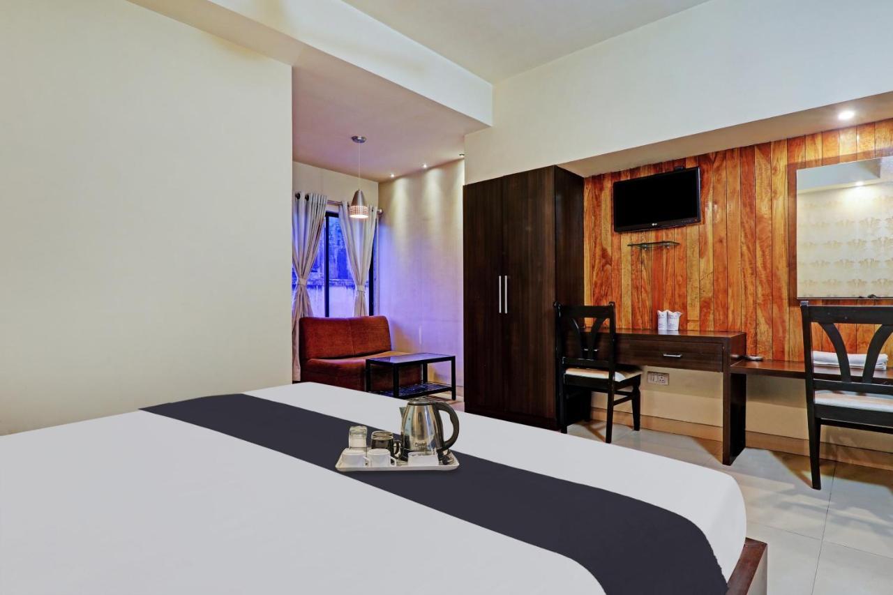 Townhouse Oak Hotel Shelter لاكناو المظهر الخارجي الصورة